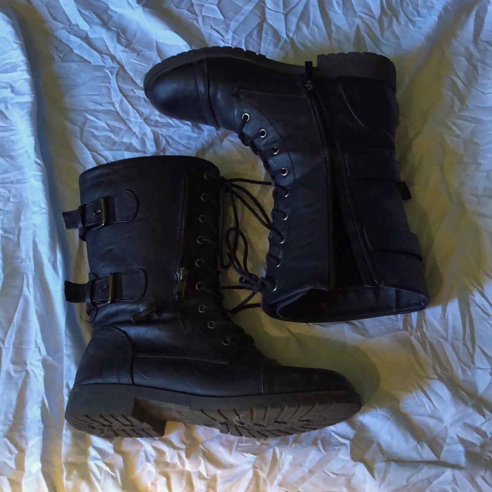 Black Boots with Functioning Pockets